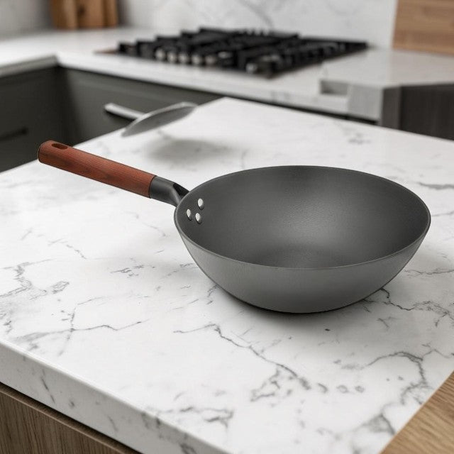 Kitchen Lightweight, Cast Iron Wok with Pre Seasoned Surface, 11.8 Inch