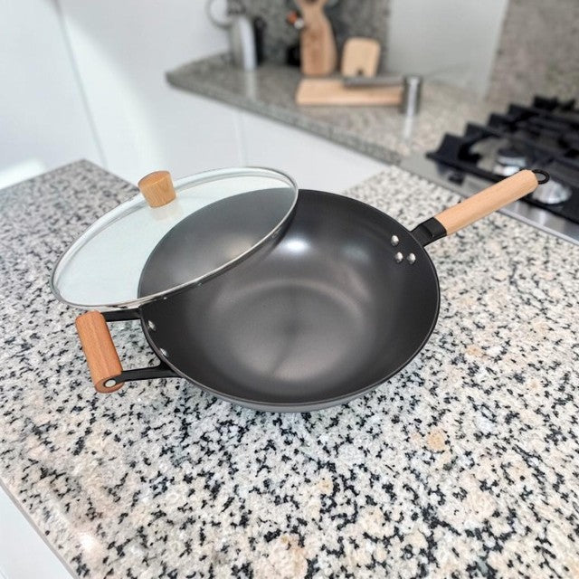 Kitchen Lightweight, Cast Iron Wok with Glass Lid, 12.6 Inch