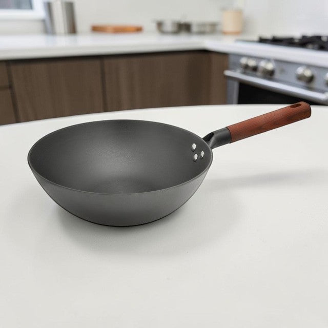 Kitchen Lightweight, Cast Iron Wok with Pre Seasoned Surface, 11.8 Inch