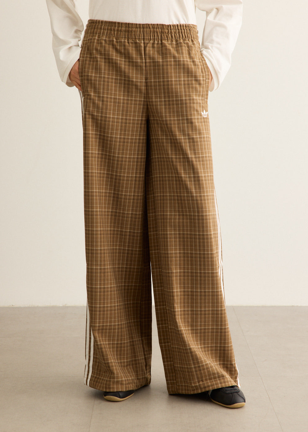 Loose Fit Track Pants with Check Pattern and Adjustable Leg Bungees