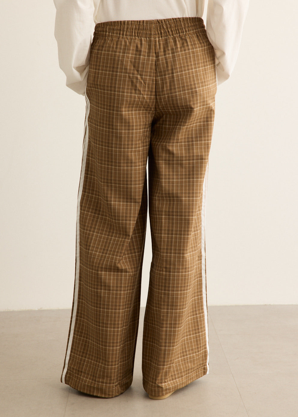 Loose Fit Track Pants with Check Pattern and Adjustable Leg Bungees
