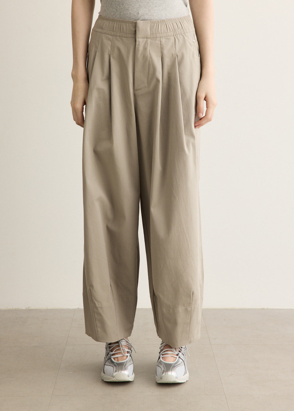 Wide Barrel Pleated Pants with Elasticated Waistband and Stud Accents